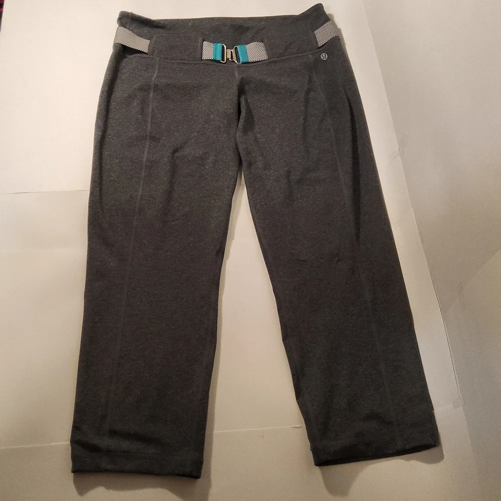 Lululemon - Picture 1 of 4